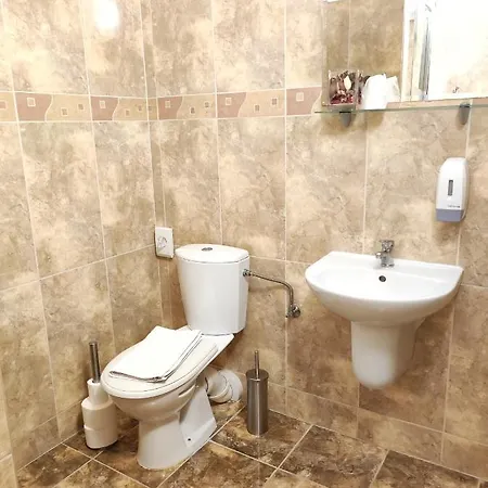 לינה וארוחת בוקר Wioletta אוסטרולקה