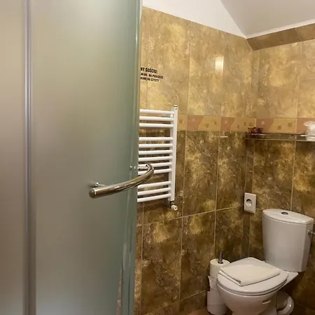 Nocleg ze śniadaniem Wioletta 3*