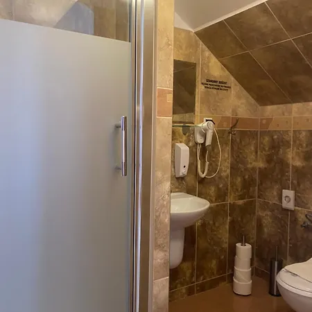 Wioletta 3*