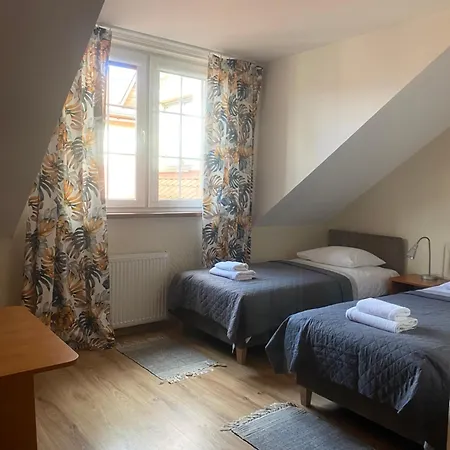 Wioletta לינה וארוחת בוקר 3*