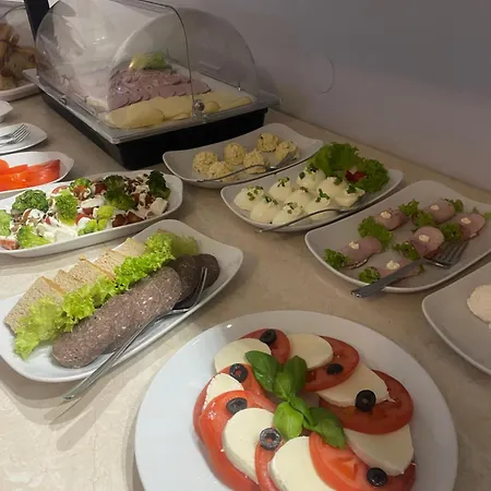 לינה וארוחת בוקר Wioletta אוסטרולקה