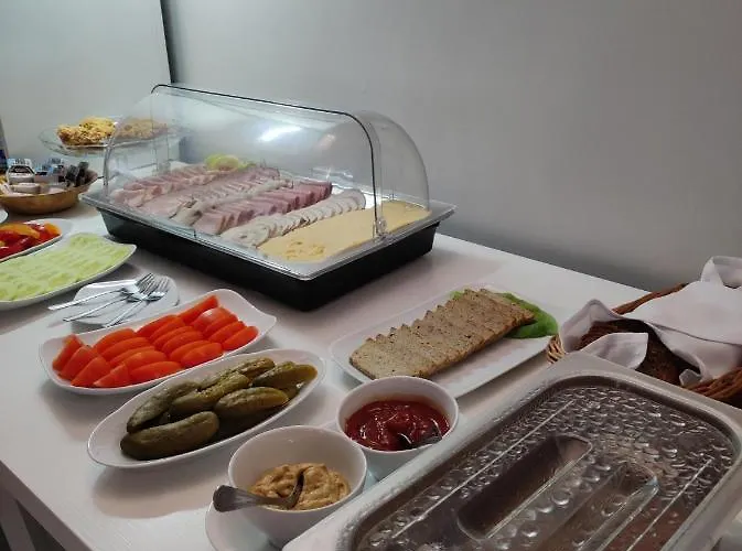 Wioletta 3* Ostroleka (Ostroleka)